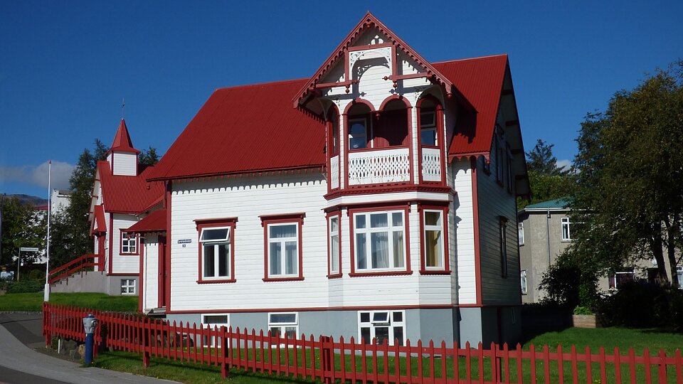 /images/r/akureyri-iceland-4/c960x540/akureyri-iceland-4.jpg