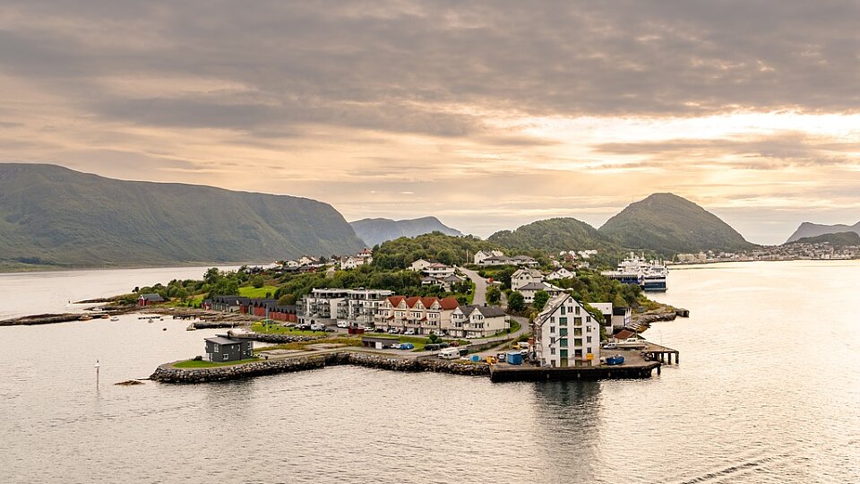 /images/r/alesund-norway/c960x540g56-64-1082-641/alesund-norway.jpg