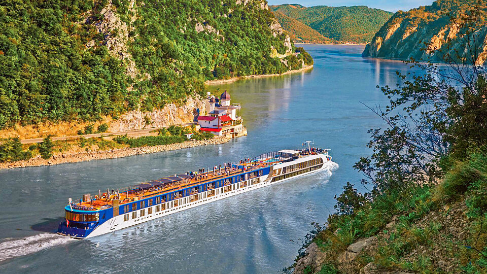 /images/r/ama-ship_gems-of-southeast-europe/c960x540g0-188-1782-1190/ama-ship_gems-of-southeast-europe.jpg