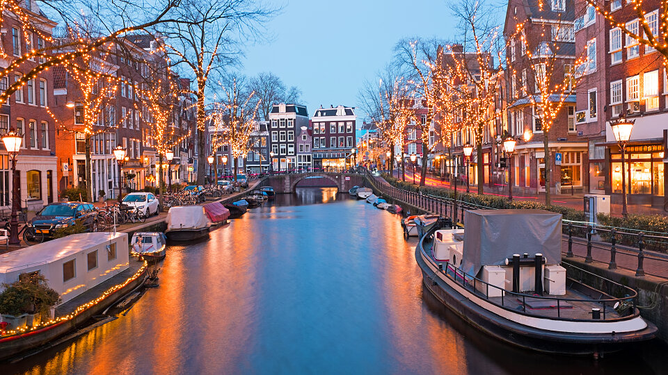/images/r/amsterdam_netherlands_2/c960x540g0-120-2490-1521/amsterdam_netherlands_2.jpg