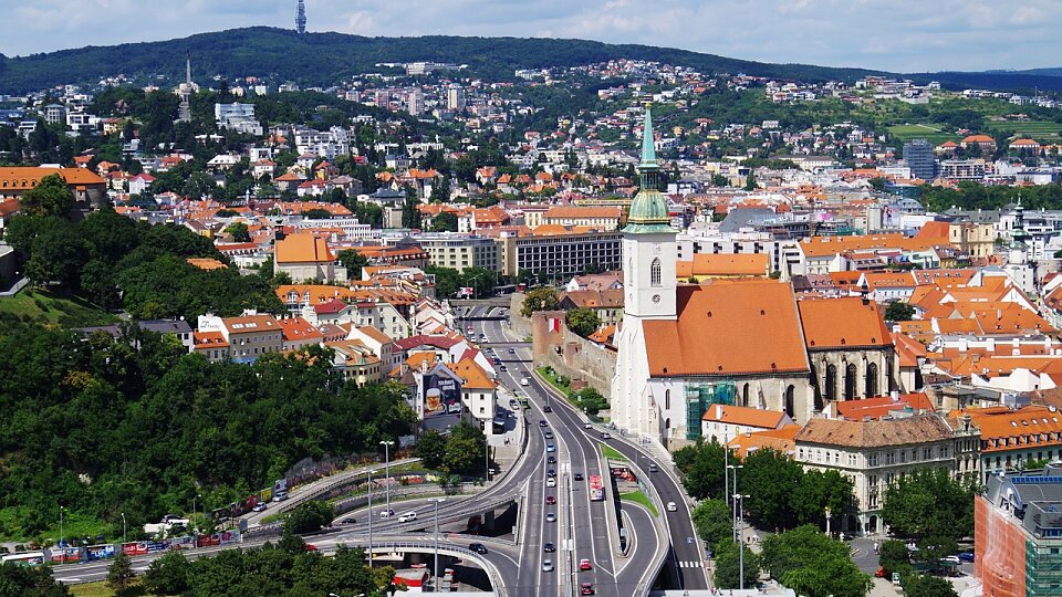 /images/r/bratislava-slovakia/c960x540g0-51-1280-771/bratislava-slovakia.jpg