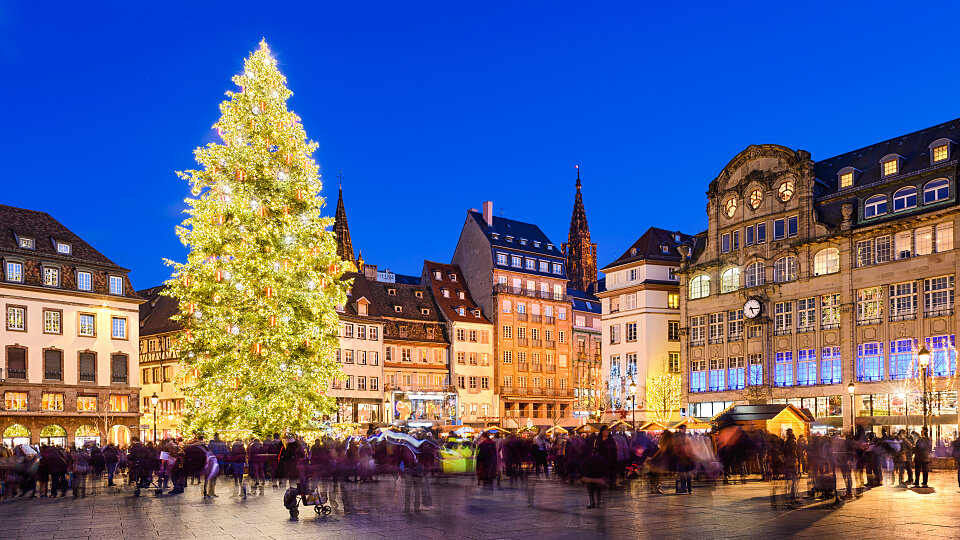 /images/r/christmas-markets/c960x540g0-51-4548-2609/christmas-markets.jpg