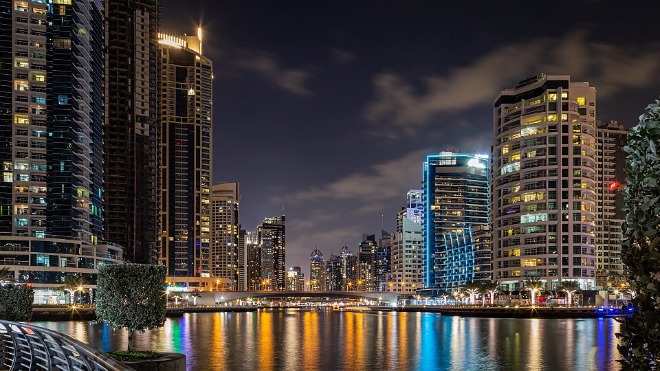 /images/r/dubai_3/c960x540g0-0-1920-1080/dubai_3.jpg