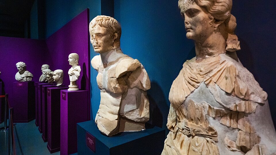 /images/r/ephesus-museum_1/c960x540g2-300-2998-1985/ephesus-museum_1.jpg