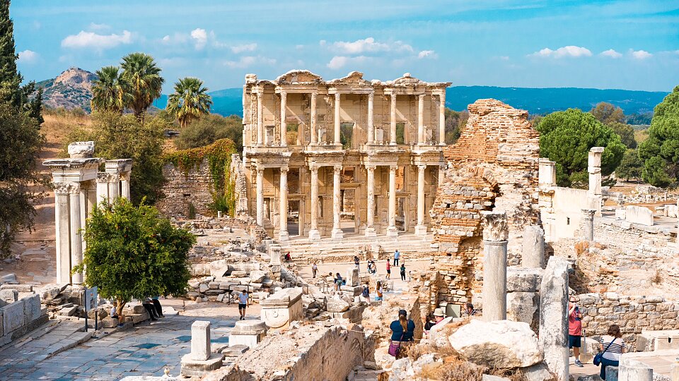 /images/r/ephesus_2/c960x540g4-42-3000-1727/ephesus_2.jpg