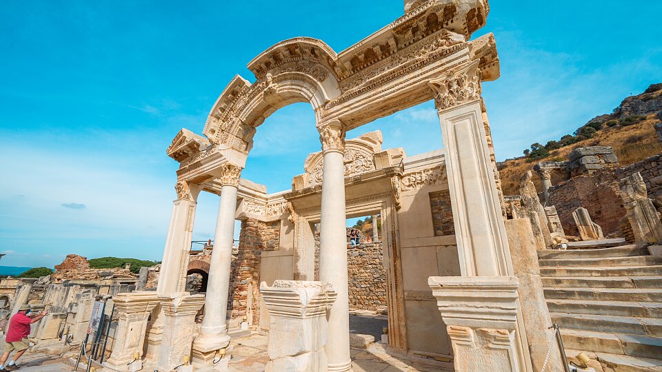 /images/r/ephesus_5/c960x540g0-103-2997-1788/ephesus_5.jpg
