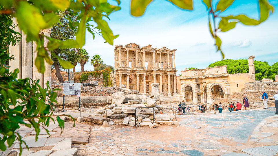 /images/r/ephesus_8/c960x540g0-312-6000-3688/ephesus_8.jpg