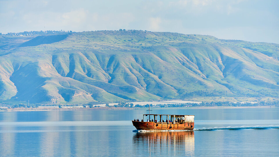 /images/r/galilee-boat_1-1/c960x540g1-58-5566-3189/galilee-boat_1-1.jpg