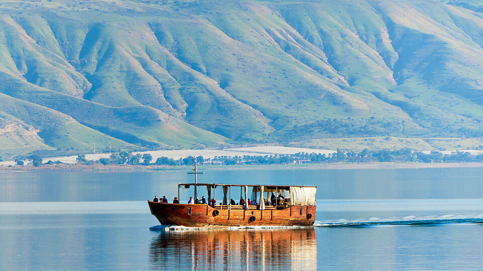/images/r/galilee-boat_1-1/c960x540g1541-978-5107-2984/galilee-boat_1-1.jpg