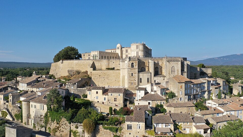 /images/r/grignan-france/c960x540/grignan-france.jpg