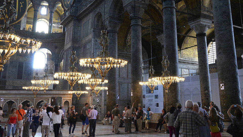 /images/r/hagia-sophia-1/c960x540g27-320-1825-1332/hagia-sophia-1.jpg