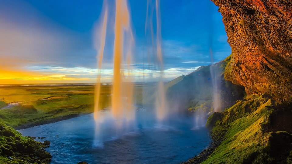 /images/r/iceland-seljalandsfoss-waterfall_2/c960x540g0-248-2000-1373/iceland-seljalandsfoss-waterfall_2.jpg