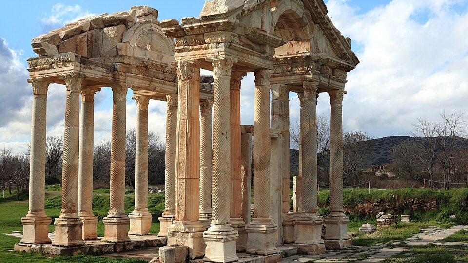 /images/r/izmir-1/c960x540g0-85-1280-805/izmir-1.jpg