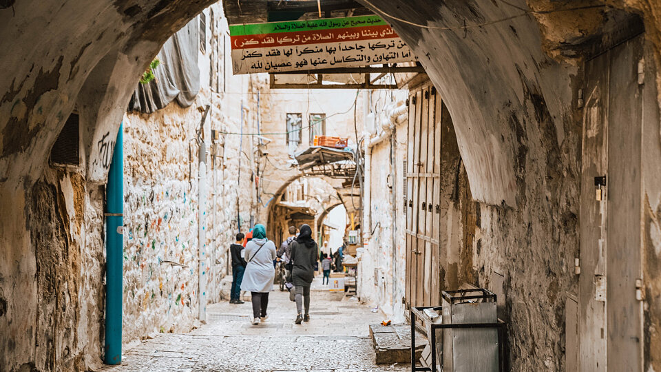 /images/r/jerusalem-street/c960x540g0-30-2208-1272/jerusalem-street.jpg