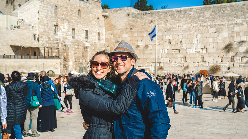 /images/r/jerusalem_couples/c960x540g0-107-2208-1349/jerusalem_couples.jpg