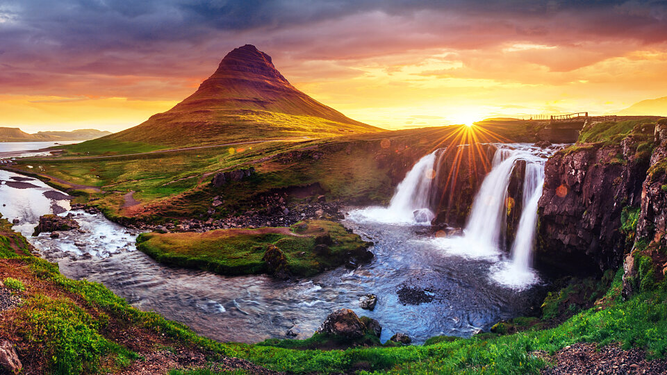 /images/r/kirkjufell-mountain_iceland-1/c960x540g990-825-5000-3081/kirkjufell-mountain_iceland-1.jpg