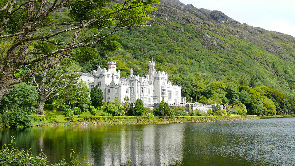 /images/r/kylemore-abbey_ireland-1/c960x540g81-53-1845-1045/kylemore-abbey_ireland-1.jpg