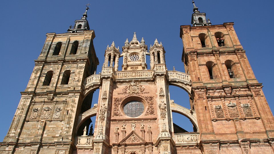 /images/r/leon-spain-1/c960x540g0-180-3456-2124/leon-spain-1.jpg