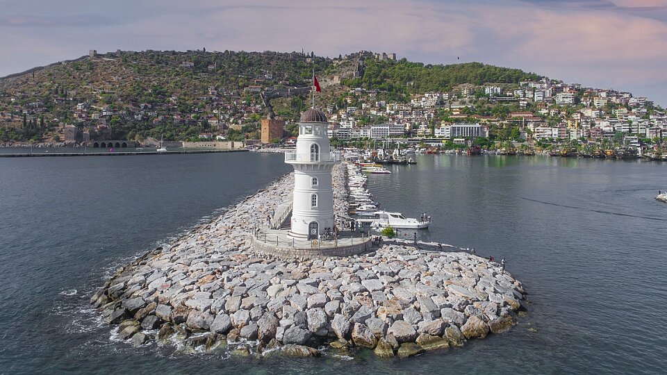 /images/r/lighthouse-alanya-turkiye/c960x540g68-196-1220-844/lighthouse-alanya-turkiye.jpg