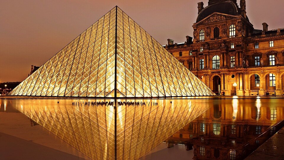/images/r/louvre_paris/c960x540g0-83-1600-983/louvre_paris.jpg