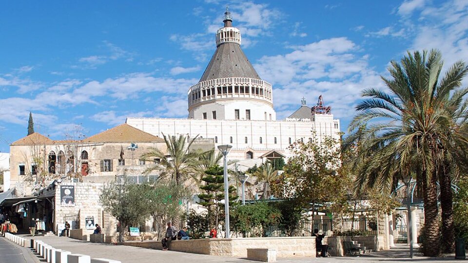 /images/r/nazareth-1/c960x540g268-11-1359-625/nazareth-1.jpg