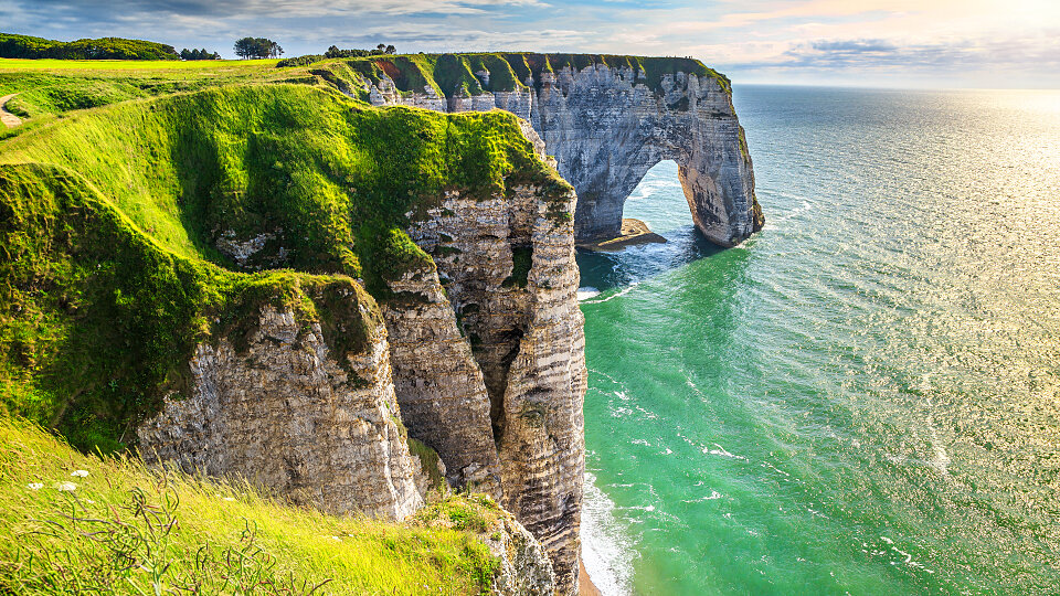 /images/r/normandy_france/c960x540g0-235-4500-2765/normandy_france.jpg