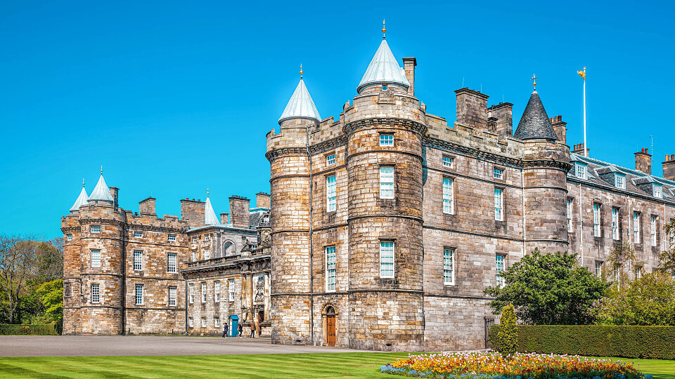 /images/r/palace-of-holyroodhouse_edinburgh_scotland_1-2/c960x540g0-188-5616-3348/palace-of-holyroodhouse_edinburgh_scotland_1-2.jpg