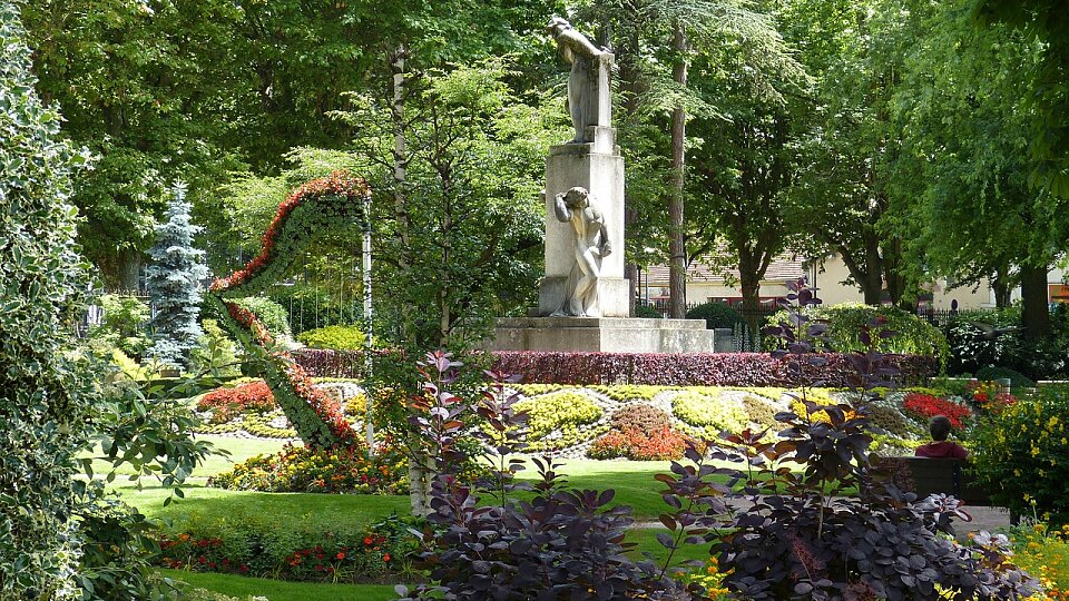 /images/r/park-vienne-france/c960x540g0-238-1280-958/park-vienne-france.jpg