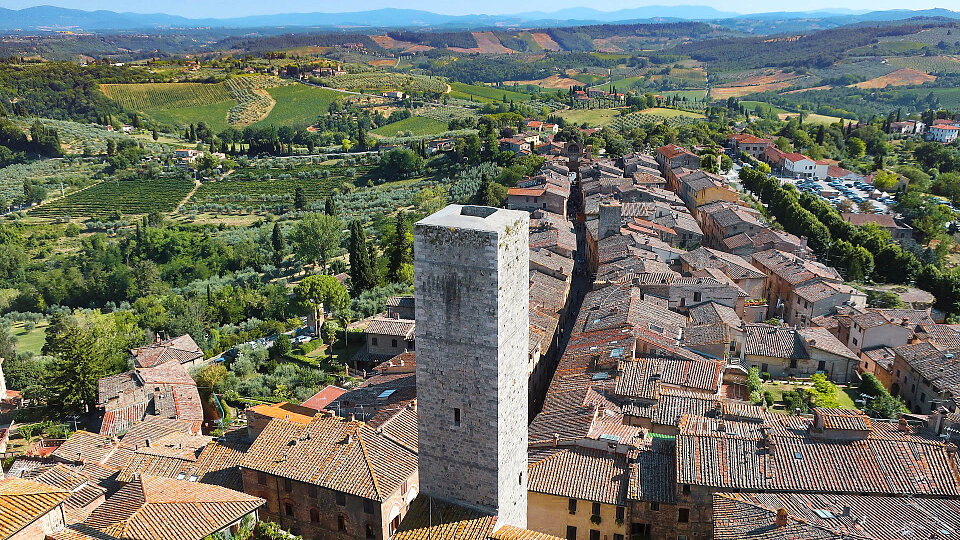 /images/r/san-gimignano_2-4/c960x540g0-98-1920-1178/san-gimignano_2-4.jpg