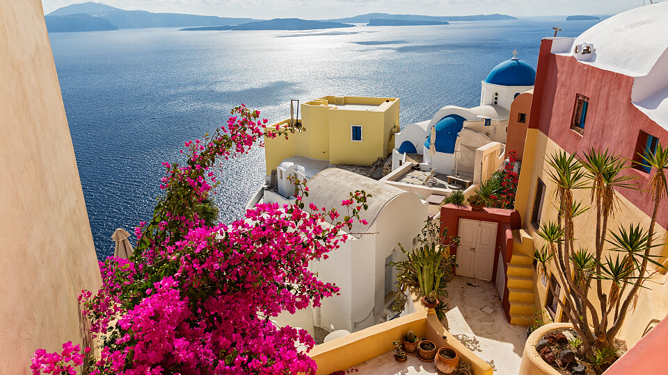 /images/r/santorini_greece_6/c960x540g0-338-5647-3513/santorini_greece_6.jpg