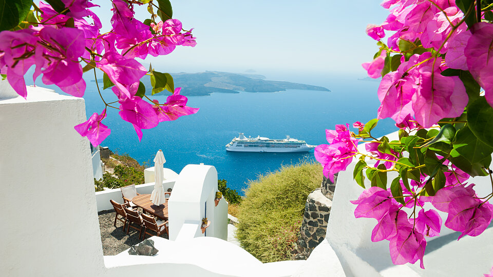 /images/r/santorini_greece_8/c960x540g0-0-4220-2373/santorini_greece_8.jpg