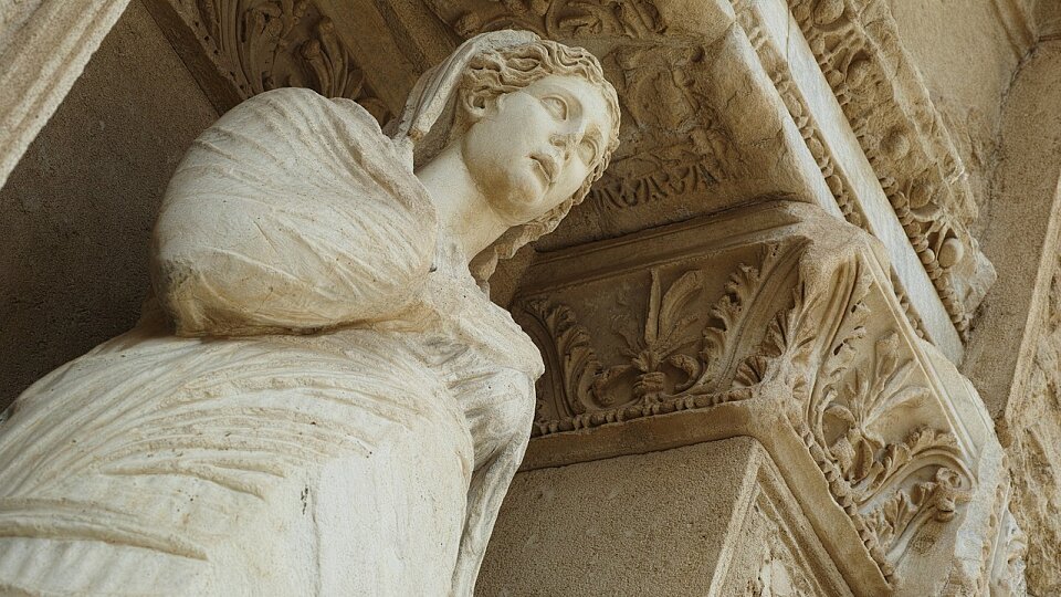 /images/r/sculpture-2864062_1280/c960x540g0-40-1279-760/sculpture-2864062_1280.jpg