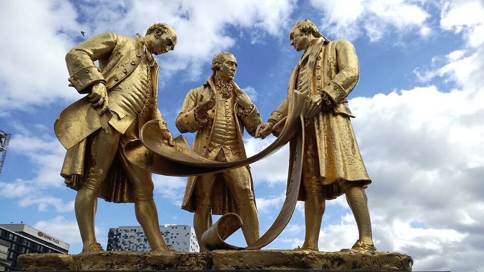 /images/r/statue-2326744_1280/c960x540g0-0-960-540/statue-2326744_1280.jpg