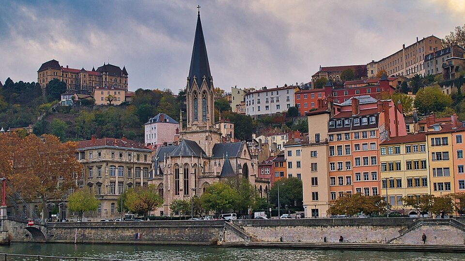 /images/r/town-lyon-france/c960x540g76-153-1228-801/town-lyon-france.jpg