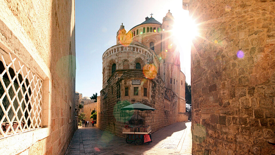 /images/r/upper-room_mount-zion_israel/c960x540g0-61-6000-3436/upper-room_mount-zion_israel.jpg