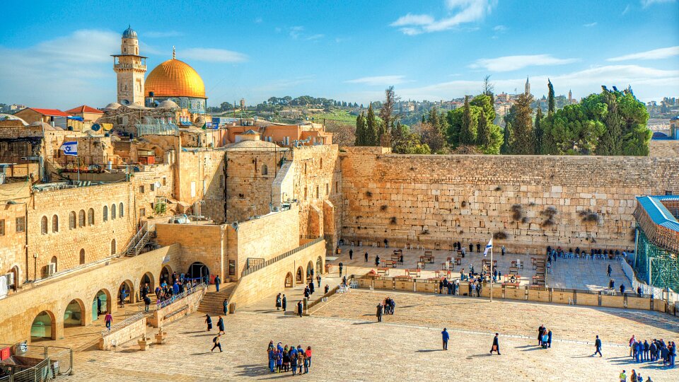 /images/r/western-wall_jerusalem_aerial/c960x540g1-587-2047-1739/western-wall_jerusalem_aerial.jpg