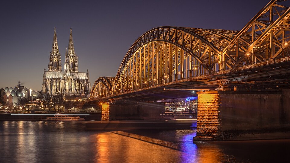 /images/r/cologne-4/c960x540g0-119-1152-767/cologne-4.jpg
