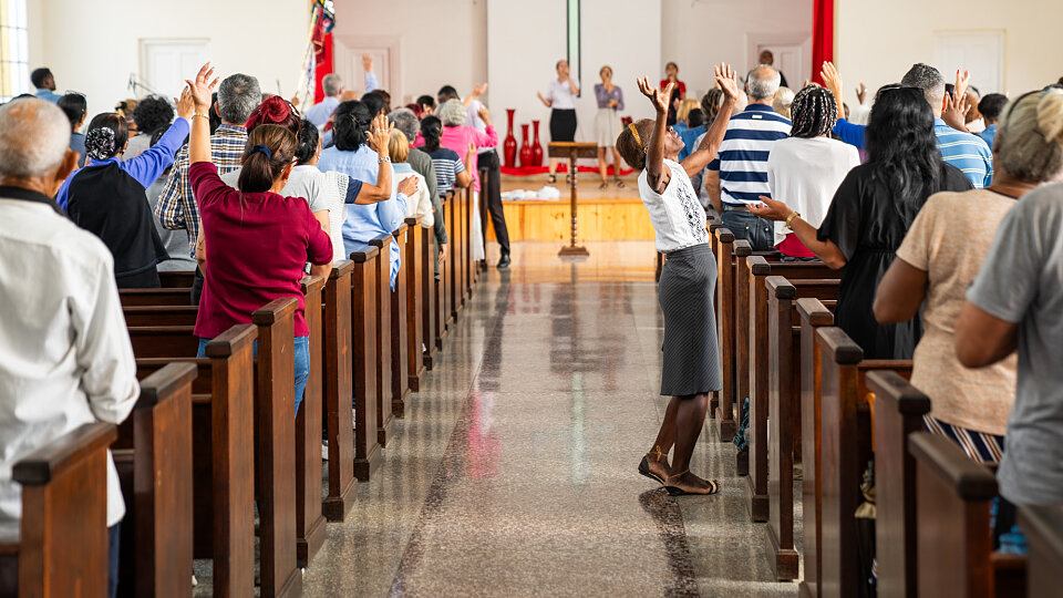 /images/r/cuba-church-9/c960x540g40-314-1883-1350/cuba-church-9.jpg