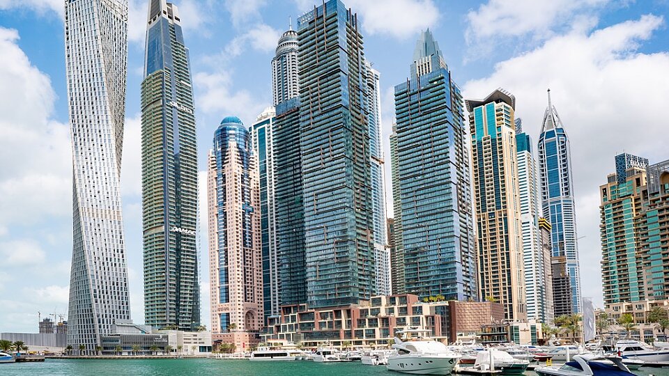 /images/r/skyline-5575251_1280/c960x540g235-187-1259-763/skyline-5575251_1280.jpg