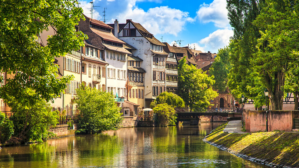 /images/r/strasbourg-france/c960x540g1-24-999-586/strasbourg-france.jpg